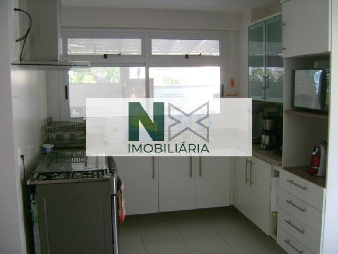 Casa 4 Quartos 257m² 