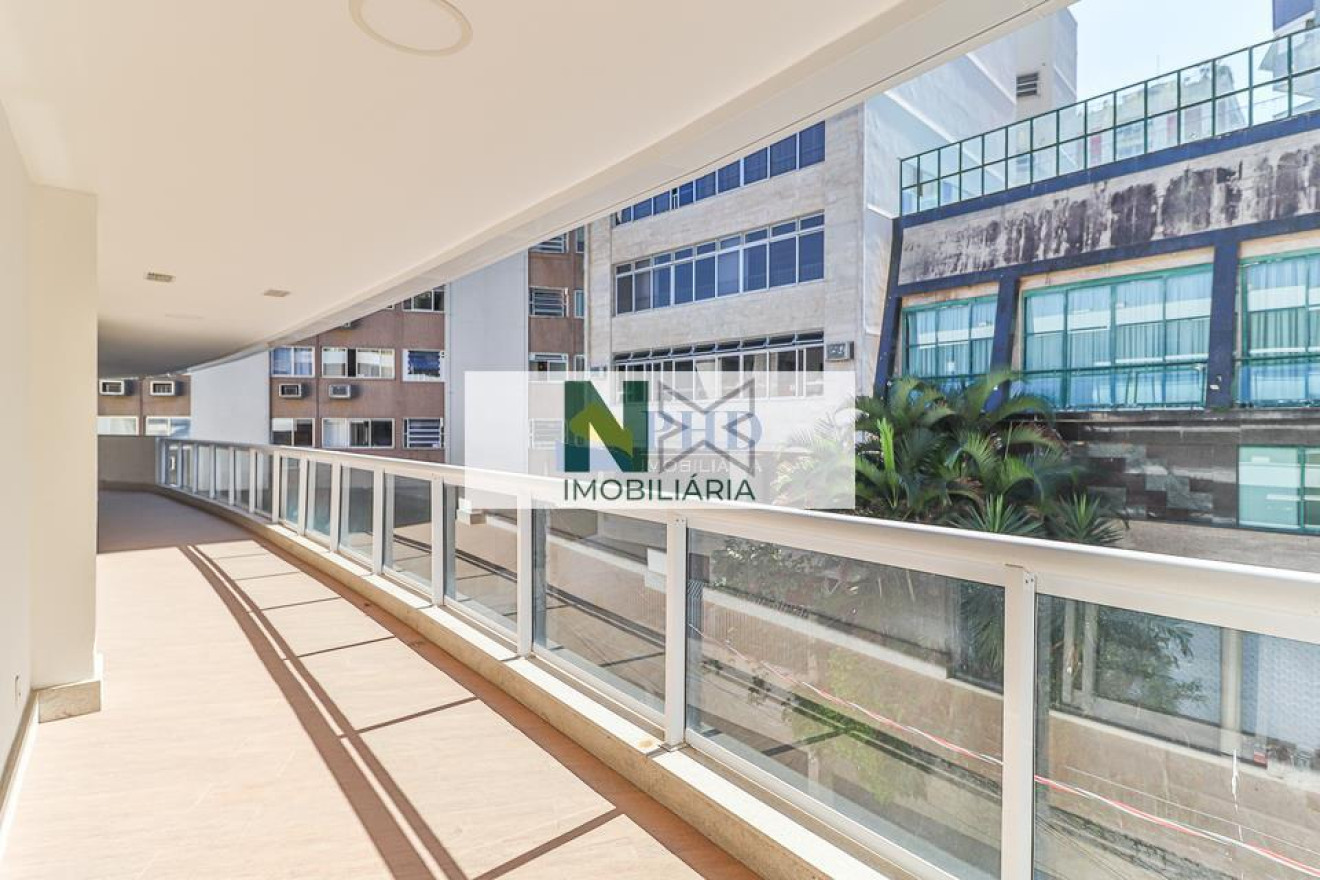 Apartamento 4 Quartos 164m² 