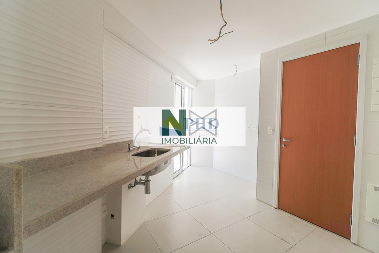 Apartamento 4 Quartos 164m² 