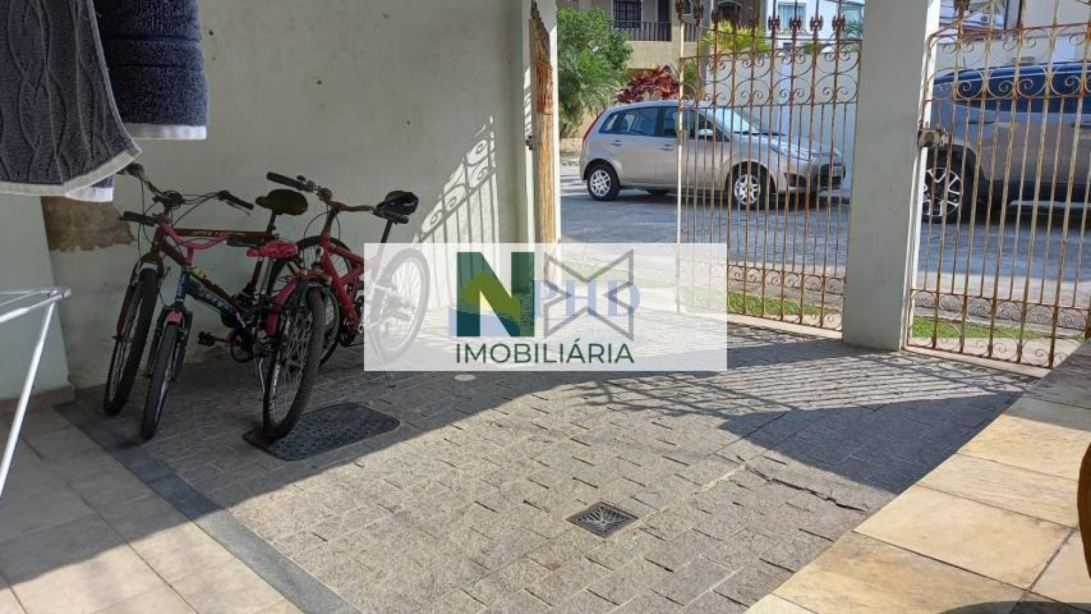 Casa 4 Quartos 280m² 