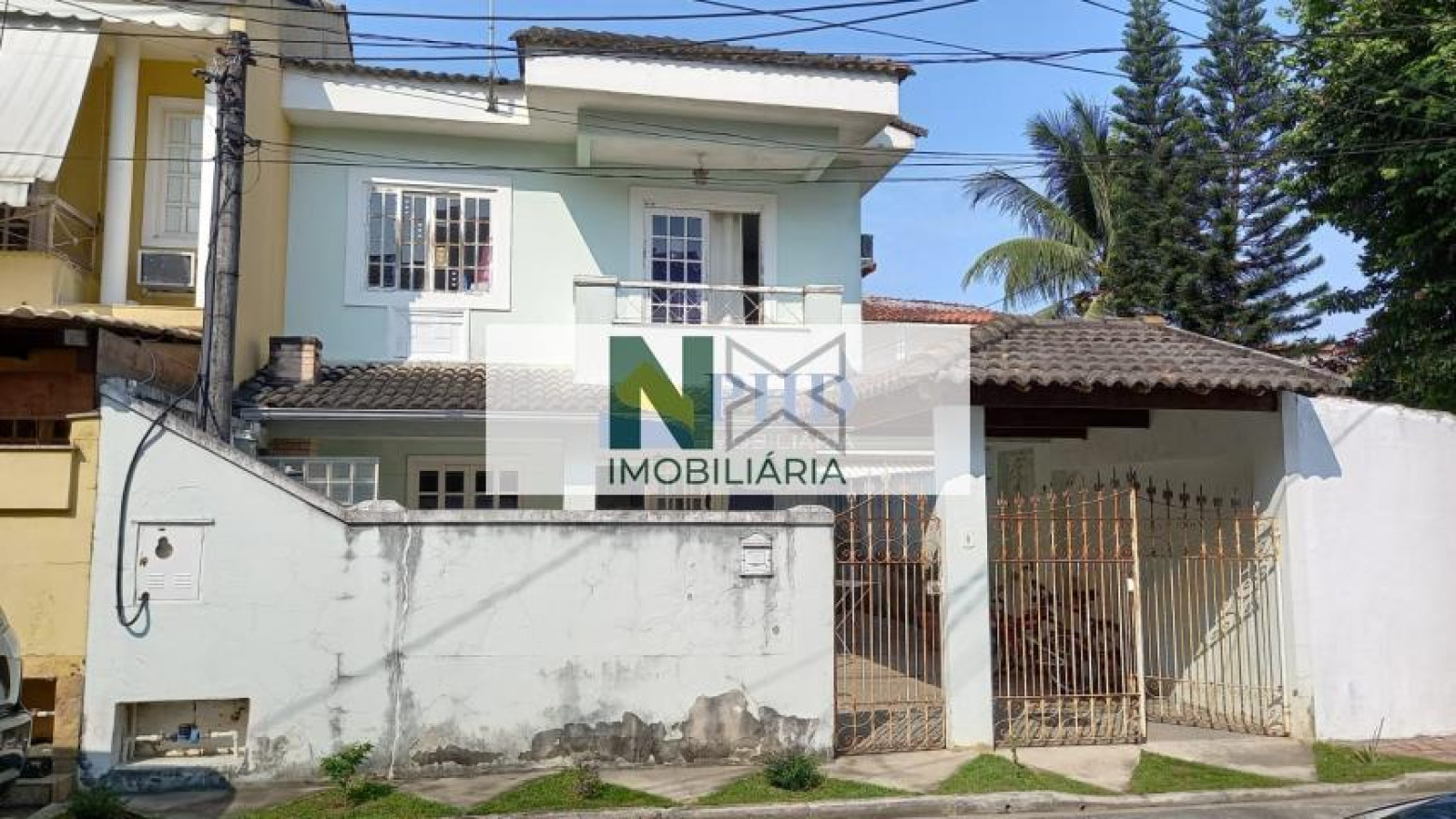 Casa 4 Quartos 280m² 