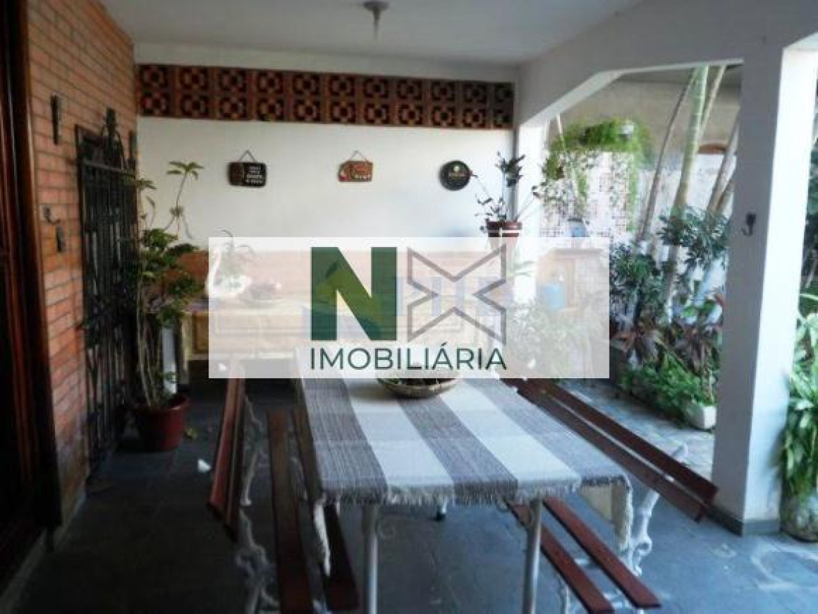 Casa 3 Quartos 200m² 