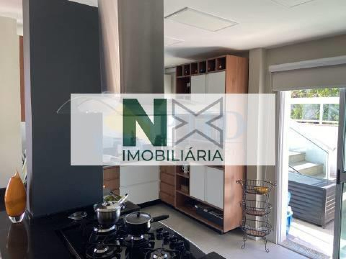 Cobertura 3 Quartos 217m² 