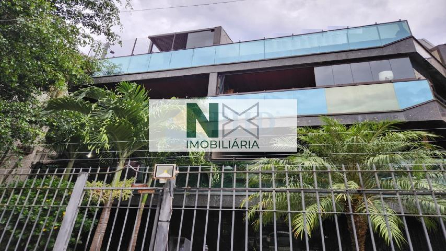 Cobertura 3 Quartos 180m² 