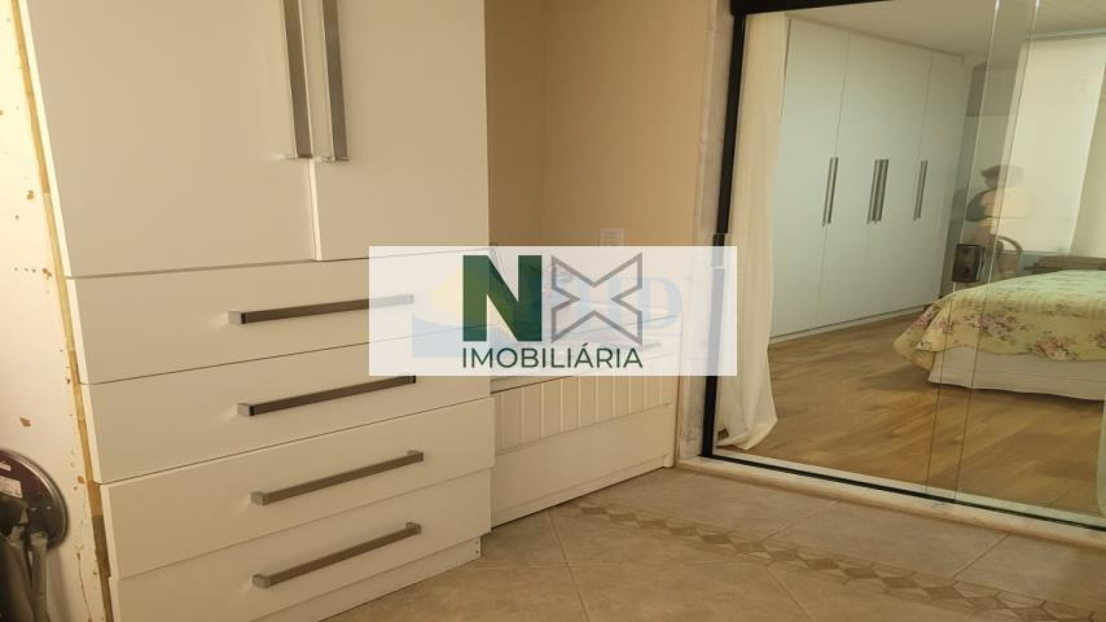 Apartamento 4 Quartos 217m² 