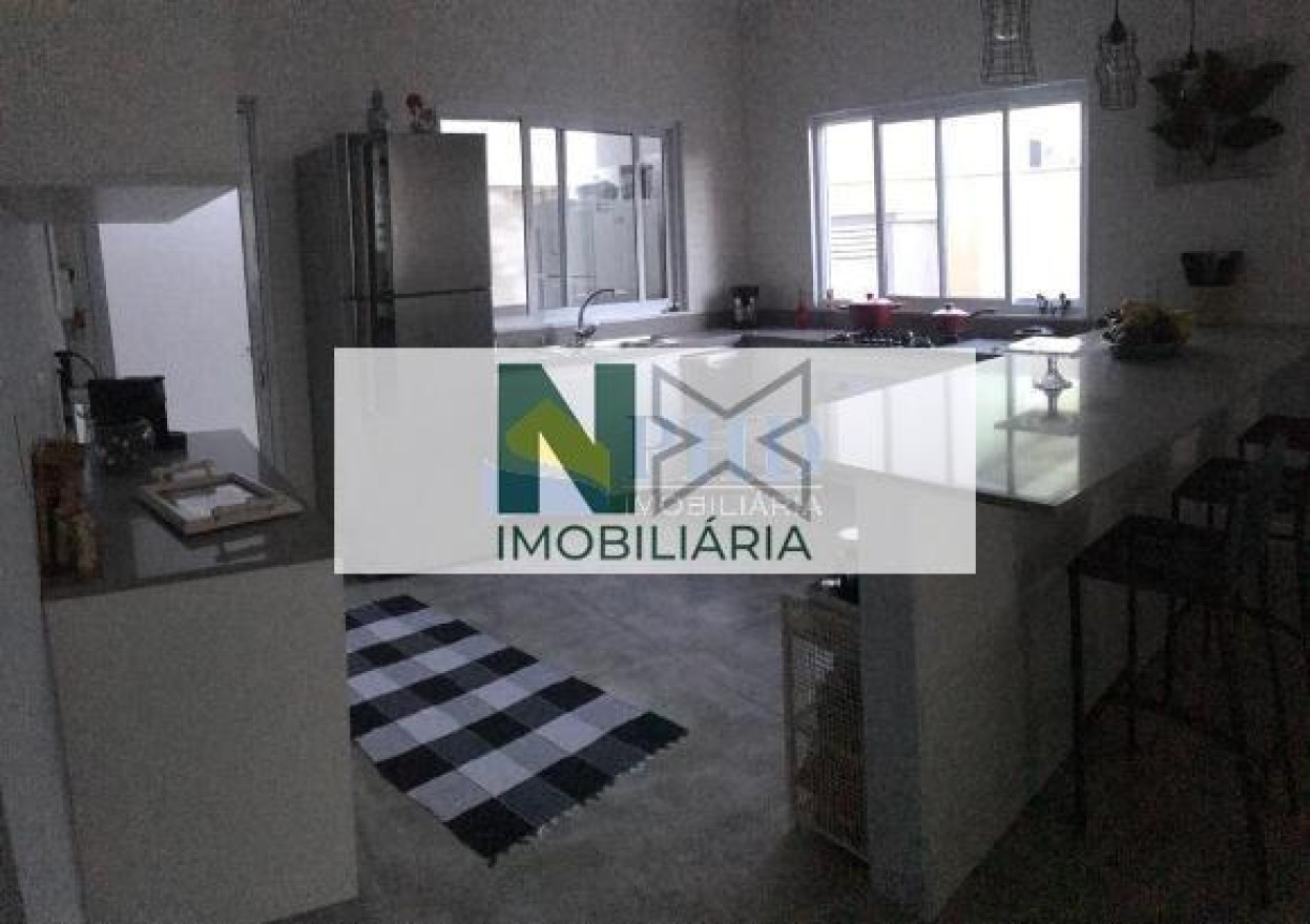 CASA 3 Quartos 200m² 
