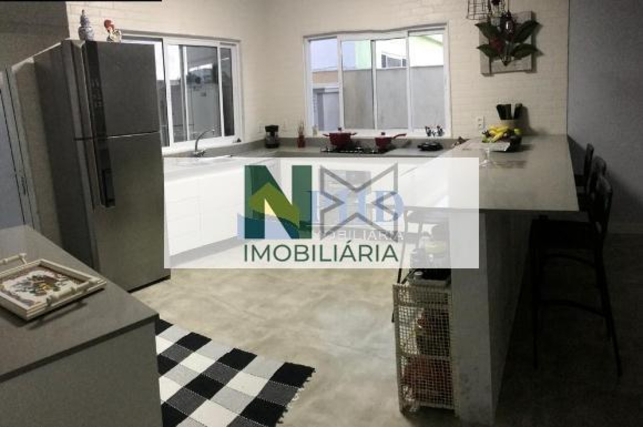 CASA 3 Quartos 200m² 