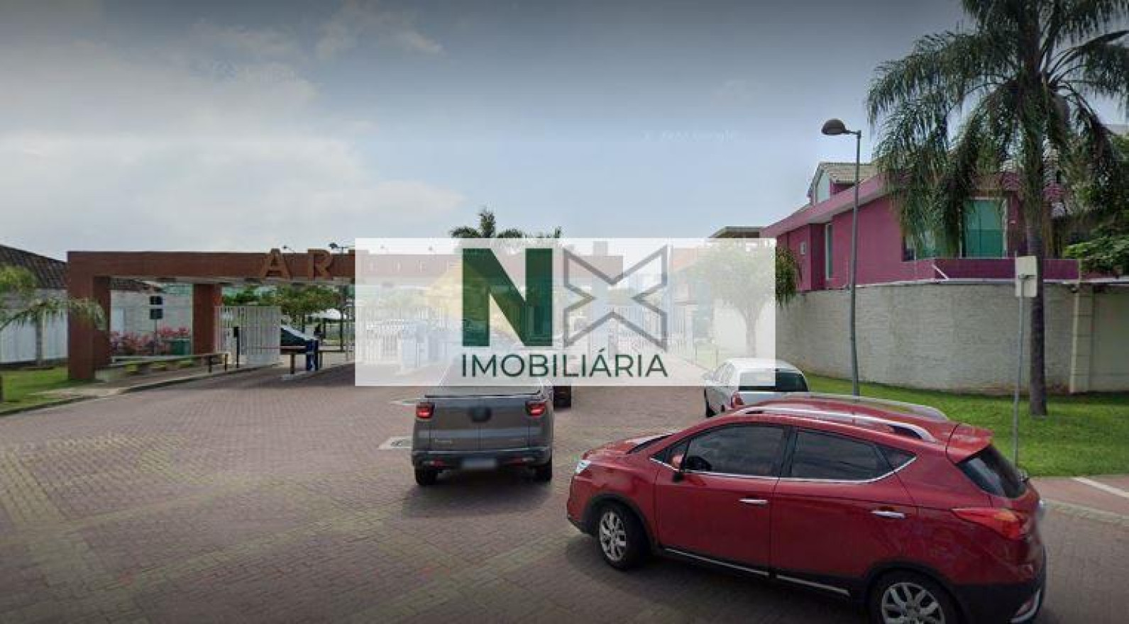 Casa 5 Quartos 329m² 