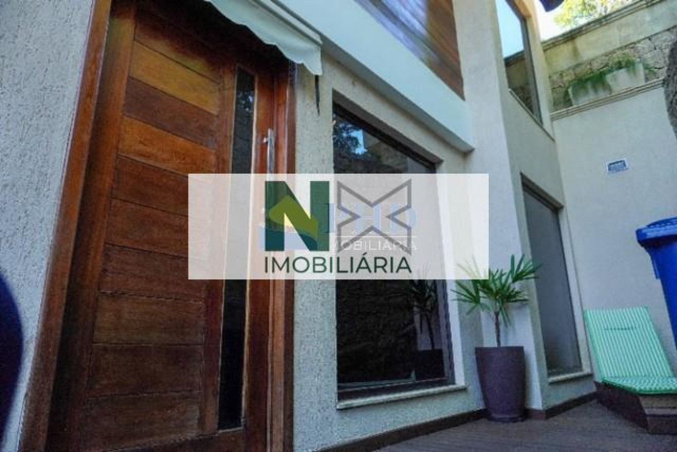 Casa 4 Quartos 190m² Casa 4 Quartos 190m²