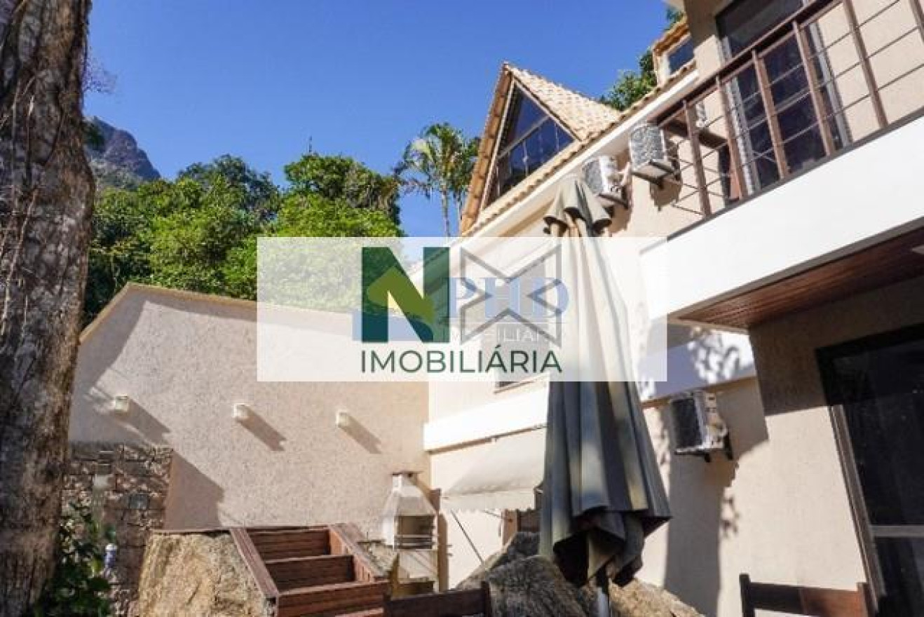 Casa 4 Quartos 190m² Casa 4 Quartos 190m²