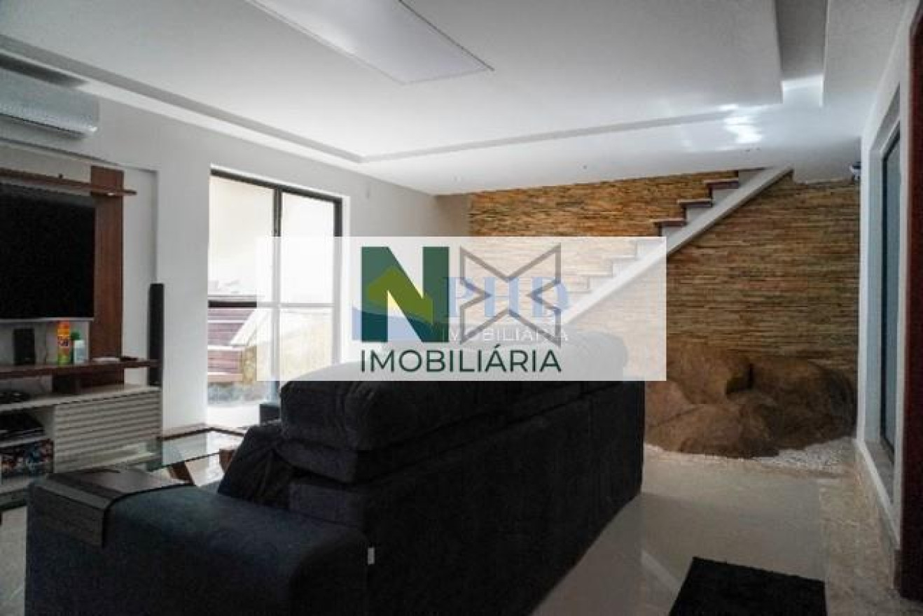 Casa 4 Quartos 190m² Casa 4 Quartos 190m²