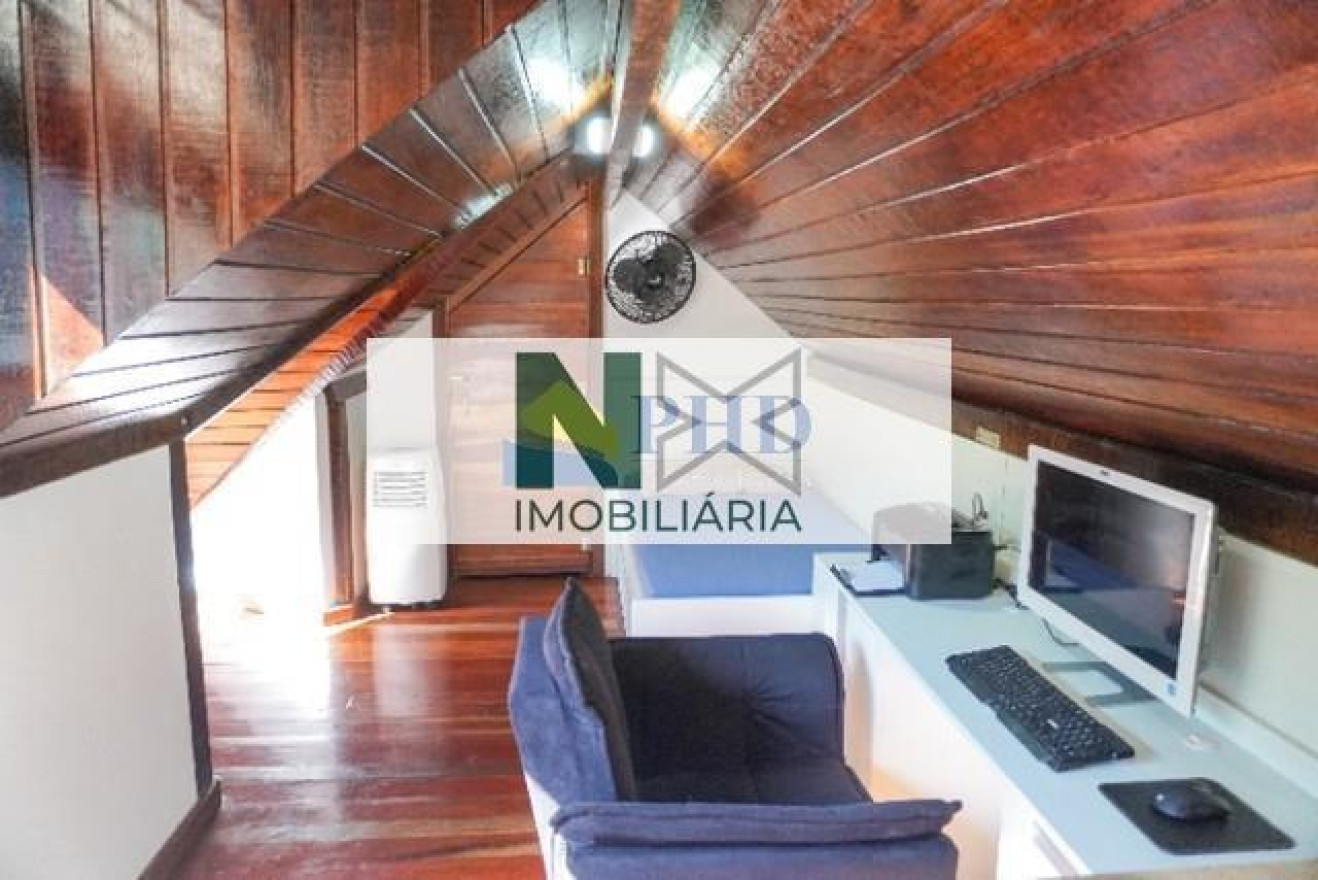 Casa 4 Quartos 190m² Casa 4 Quartos 190m²