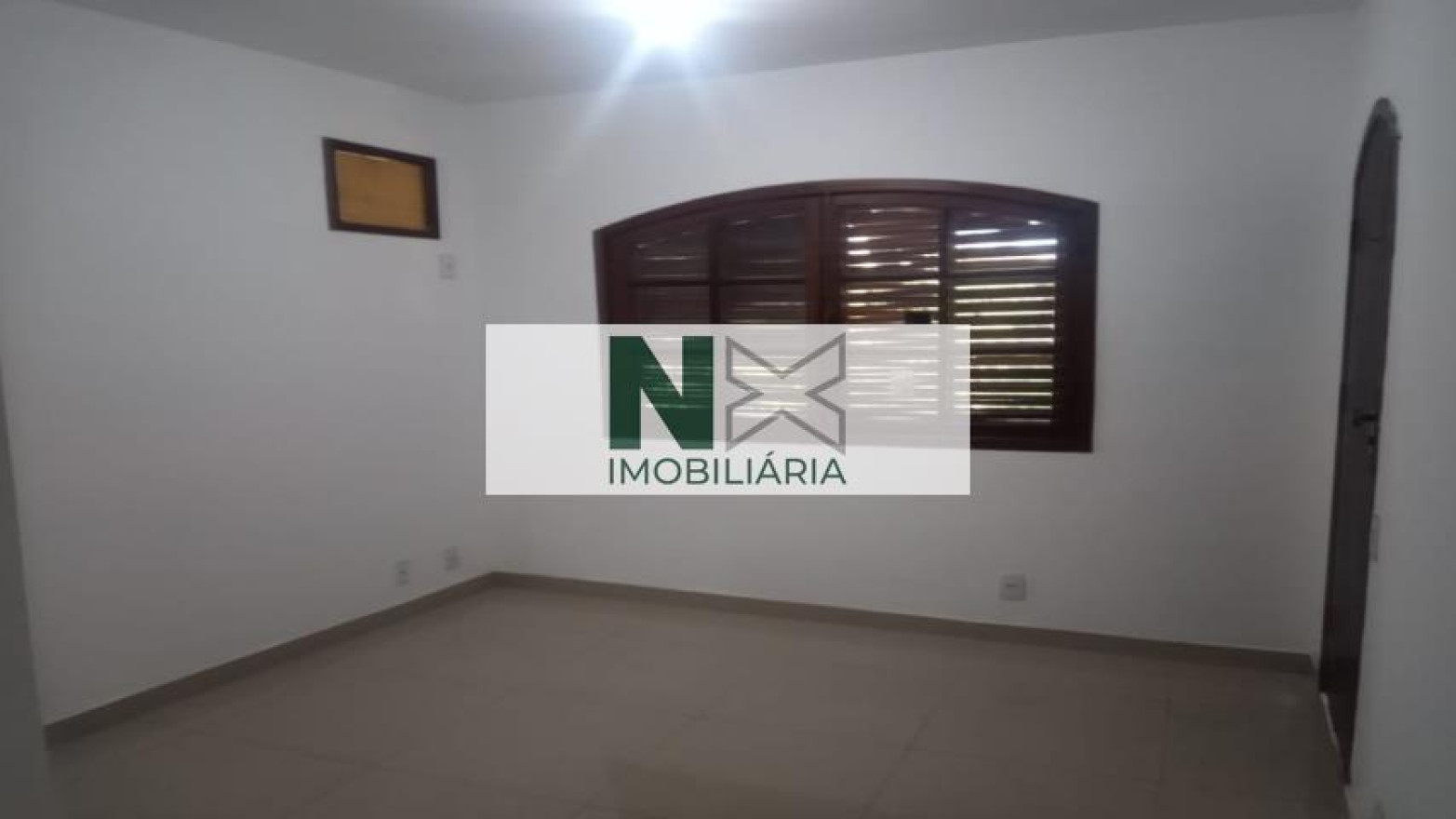 CASA 4 Quartos 300m² CASA 4 Quartos 300m²