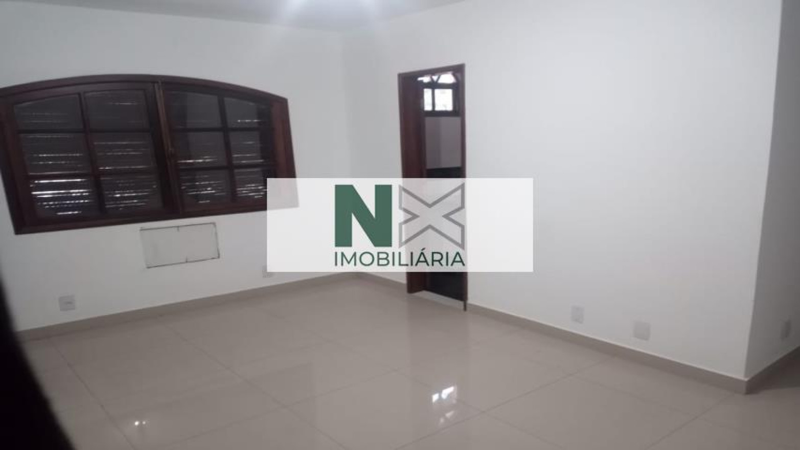 CASA 4 Quartos 300m² CASA 4 Quartos 300m²