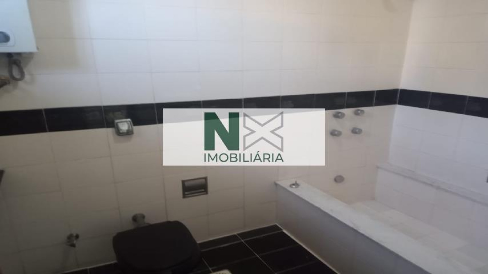 CASA 4 Quartos 300m² CASA 4 Quartos 300m²