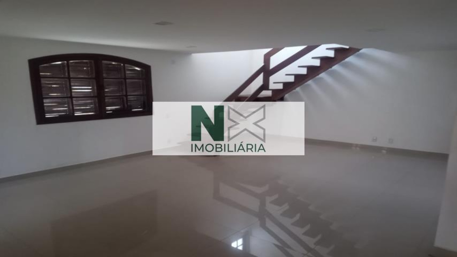 CASA 4 Quartos 300m² CASA 4 Quartos 300m²