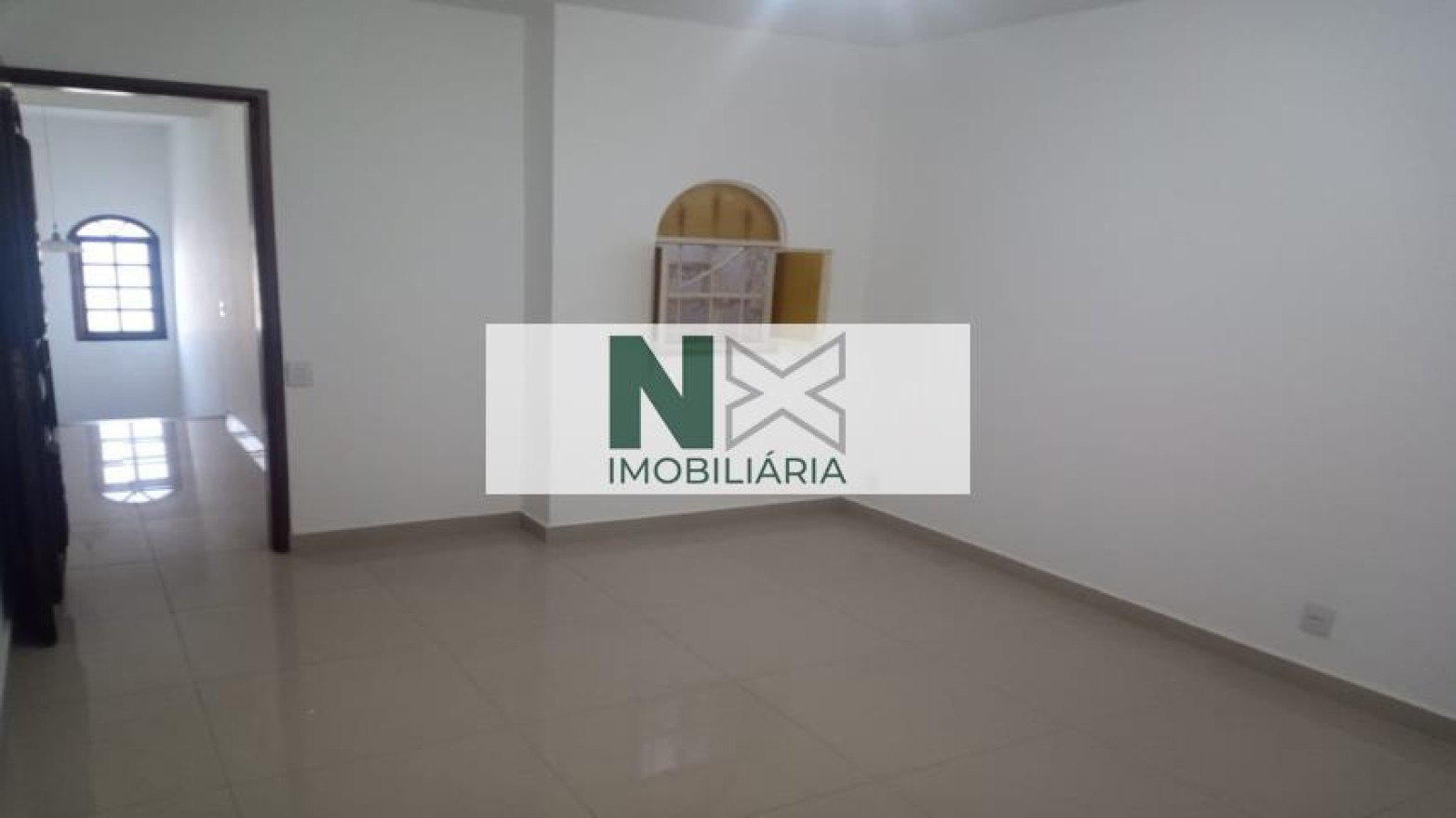 CASA 4 Quartos 300m² CASA 4 Quartos 300m²