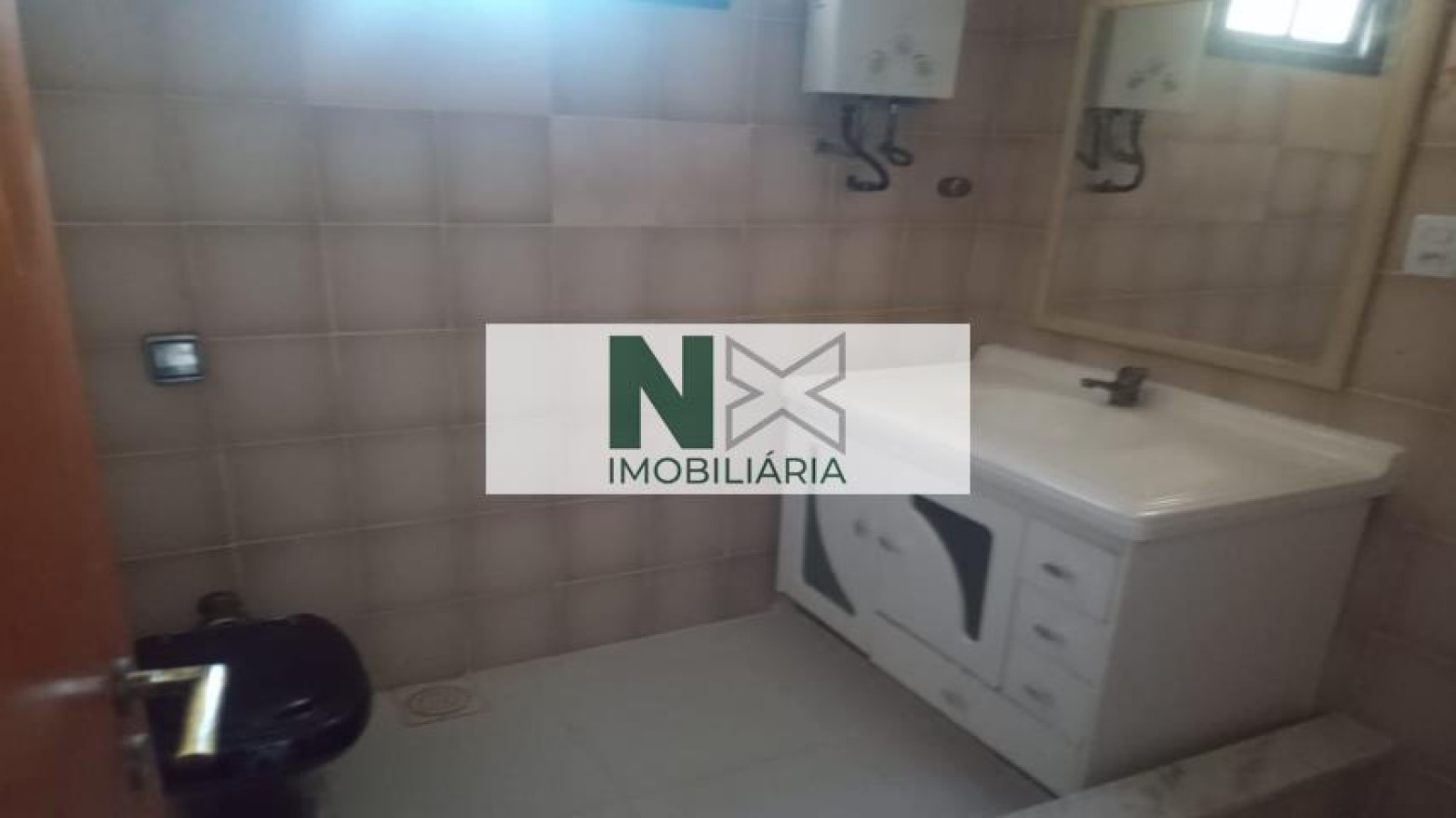 CASA 4 Quartos 300m² CASA 4 Quartos 300m²