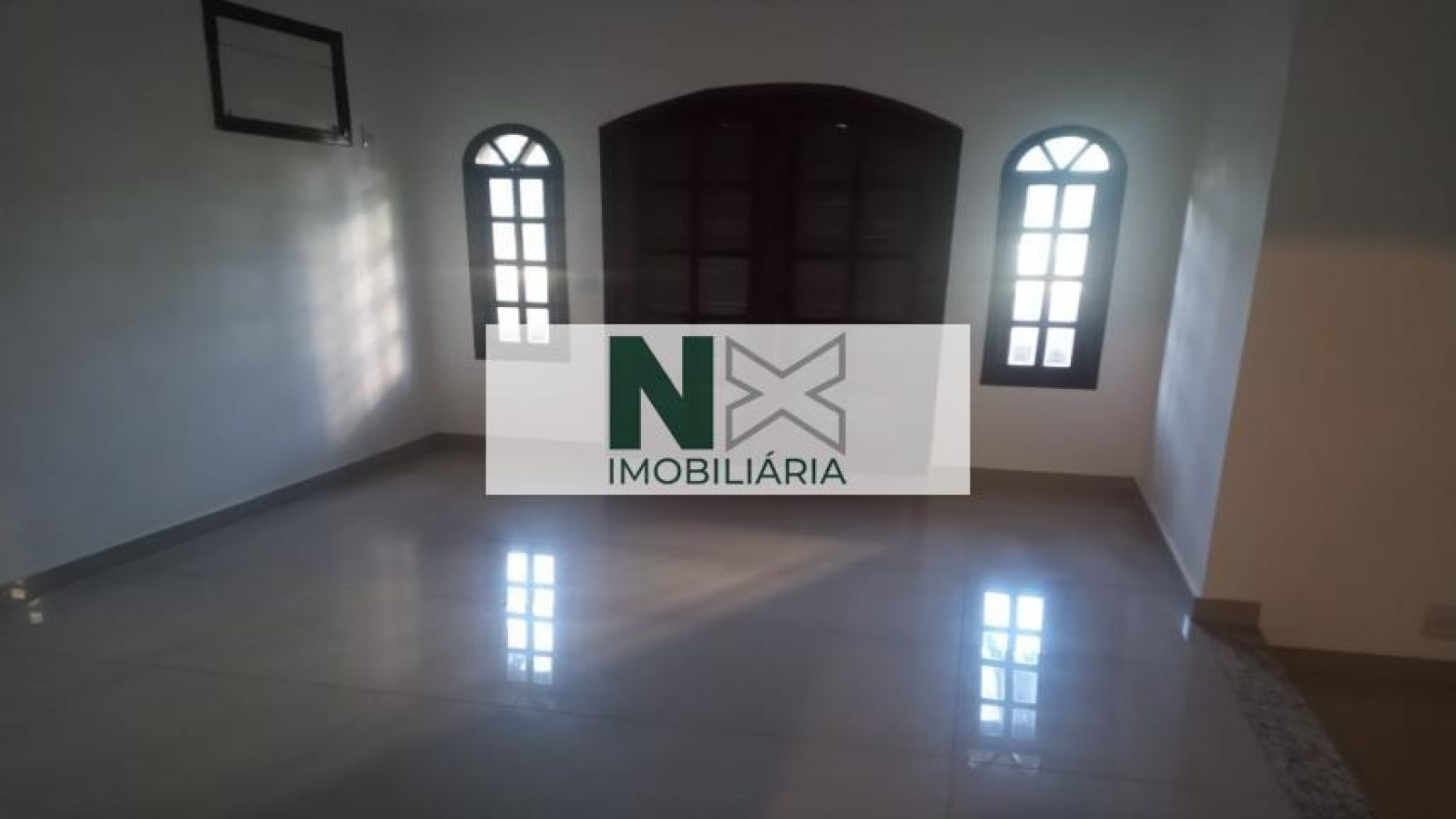 CASA 4 Quartos 300m² CASA 4 Quartos 300m²