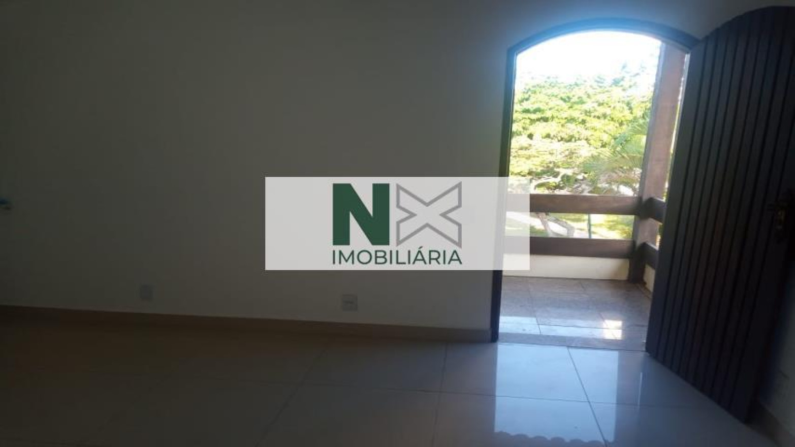 CASA 4 Quartos 300m² CASA 4 Quartos 300m²