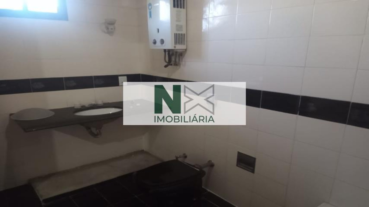 CASA 4 Quartos 300m² CASA 4 Quartos 300m²