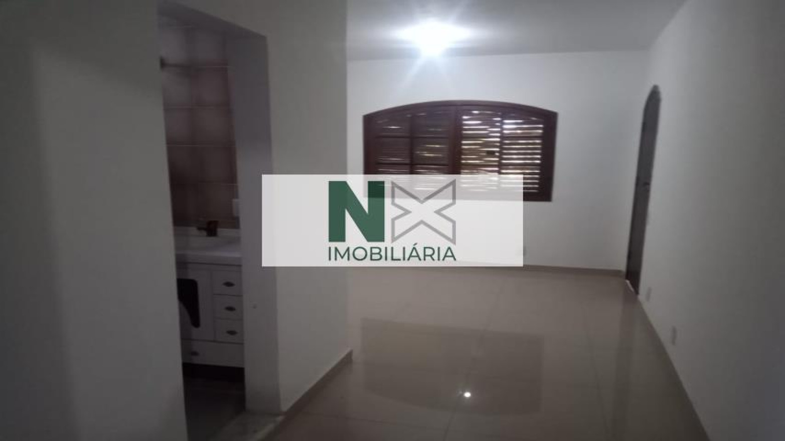 CASA 4 Quartos 300m² CASA 4 Quartos 300m²