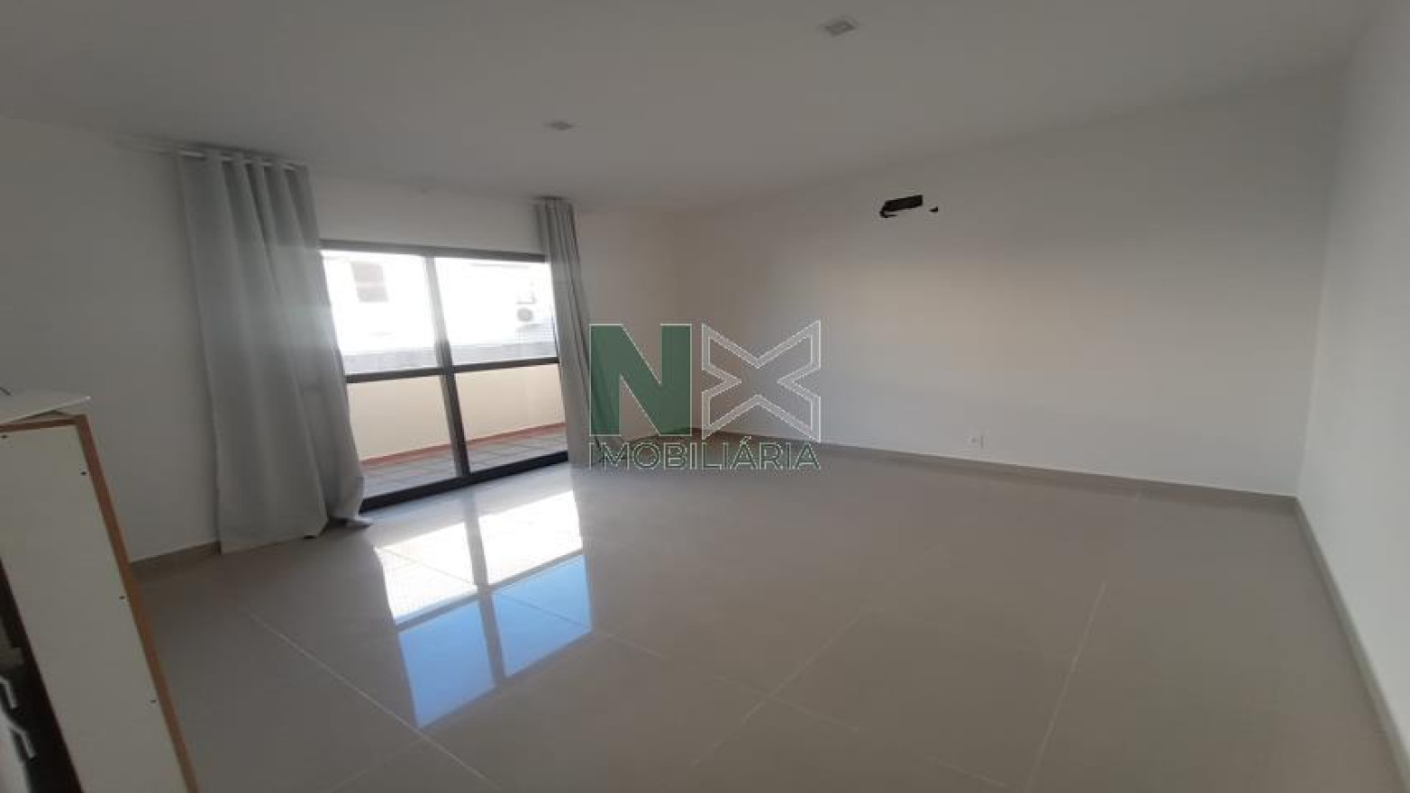 Cobertura 3 Quartos 230m² Cobertura 3 Quartos 230m²