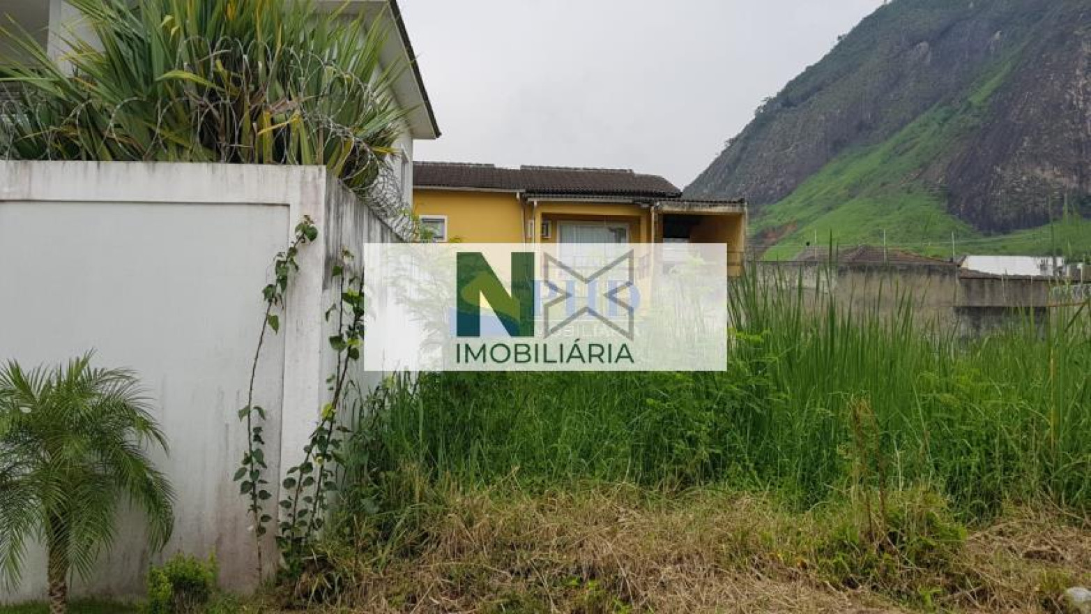 Terreno 360m² Terreno 360m²