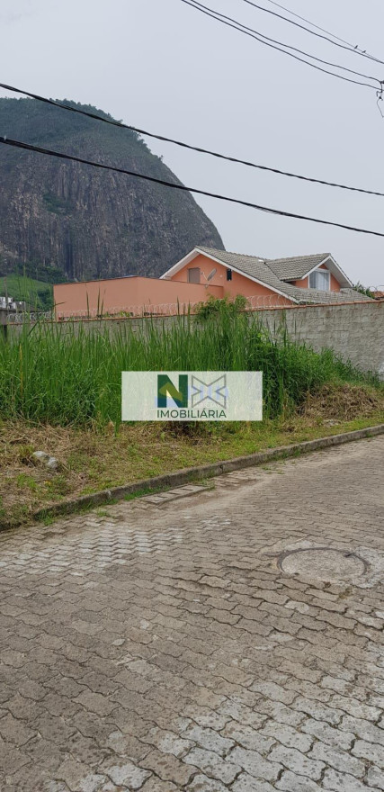 Terreno 360m² Terreno 360m²