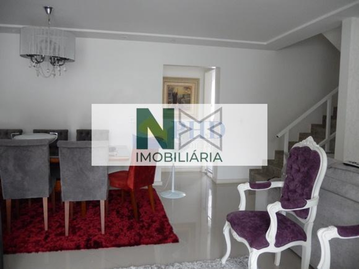 Casa 4 Quartos 270m² Casa 4 Quartos 270m²