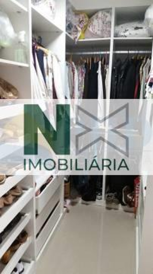 Casa 4 Quartos 270m² Casa 4 Quartos 270m²